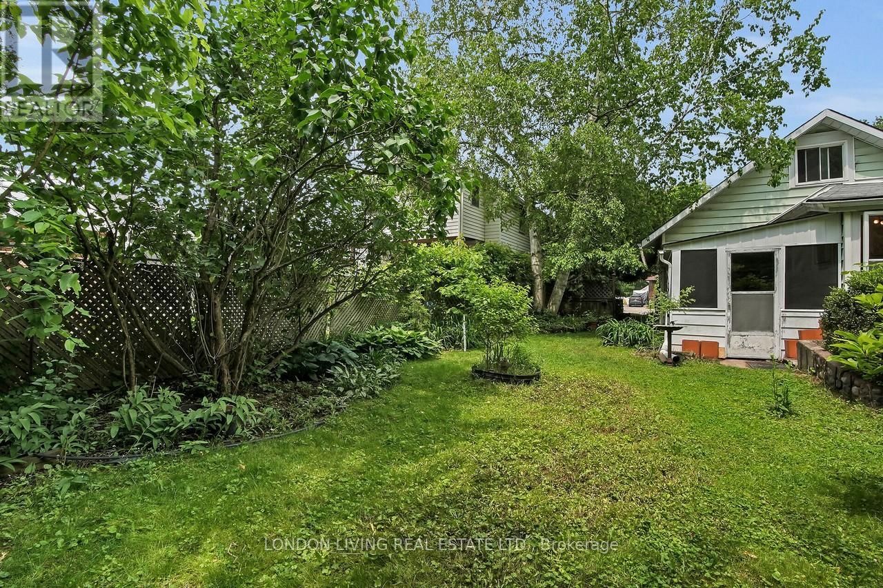 166 SPRINGBANK DRIVE Image 36