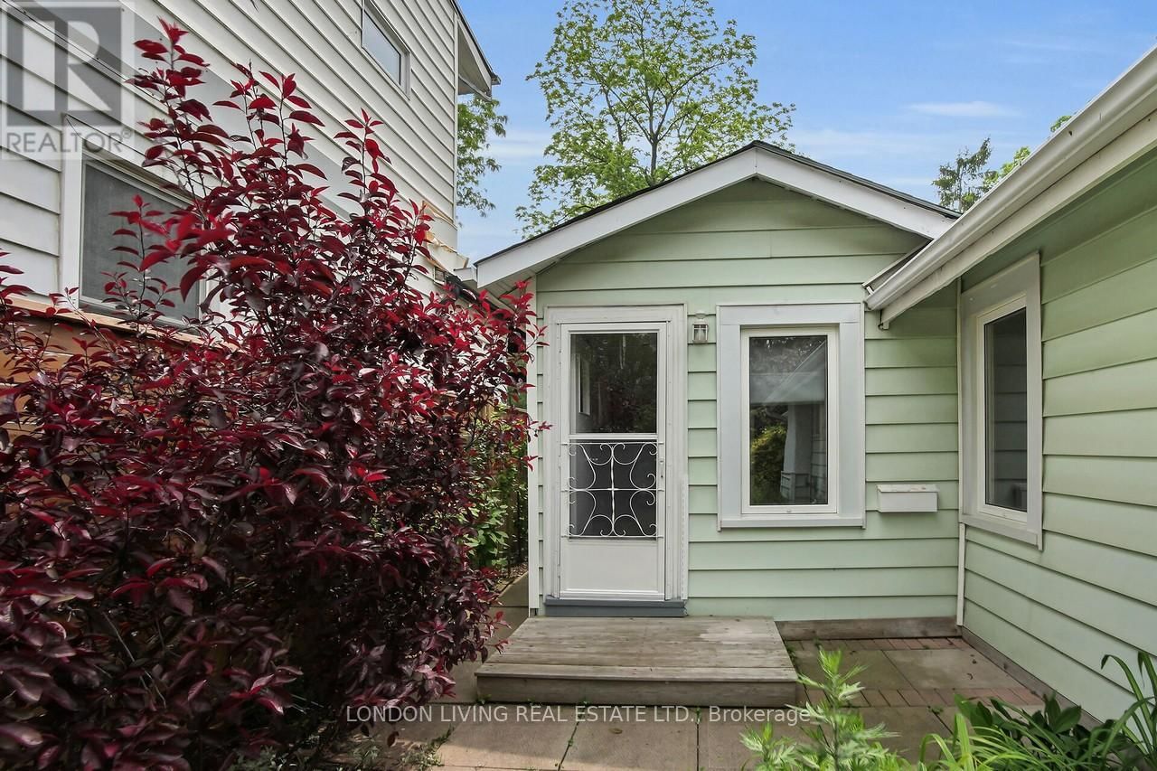 166 SPRINGBANK DRIVE Image 43
