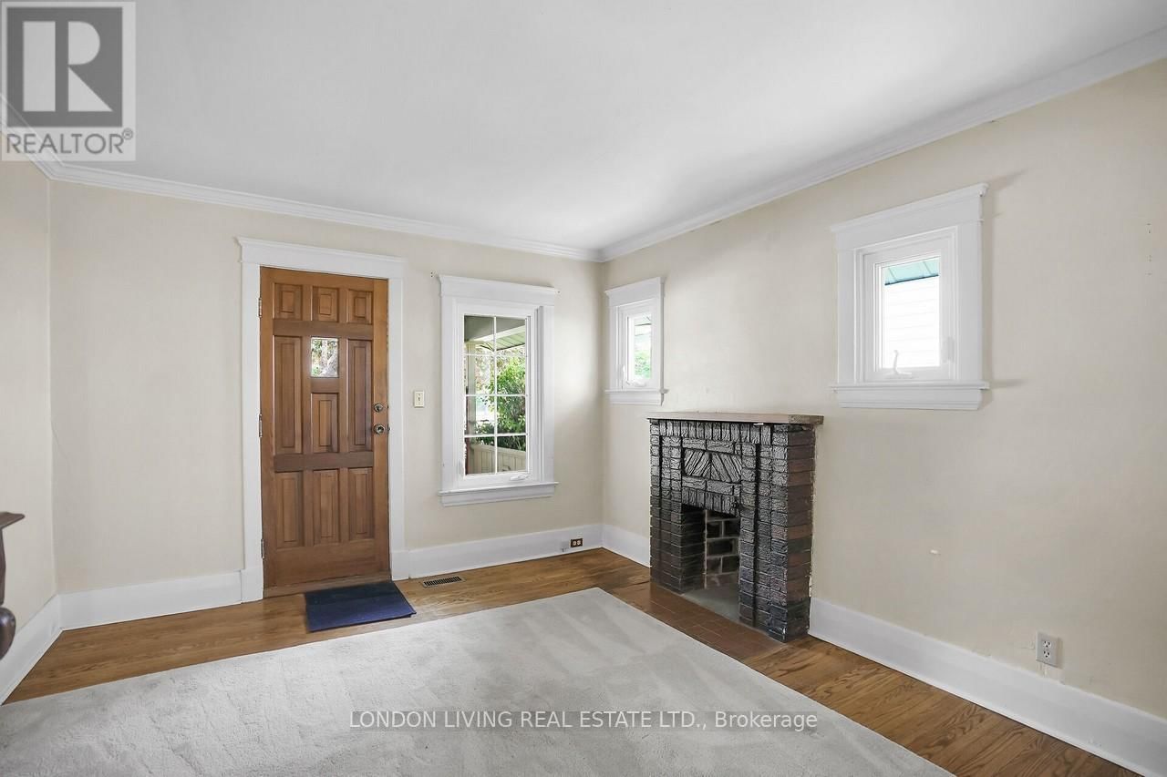 166 SPRINGBANK DRIVE Image 7