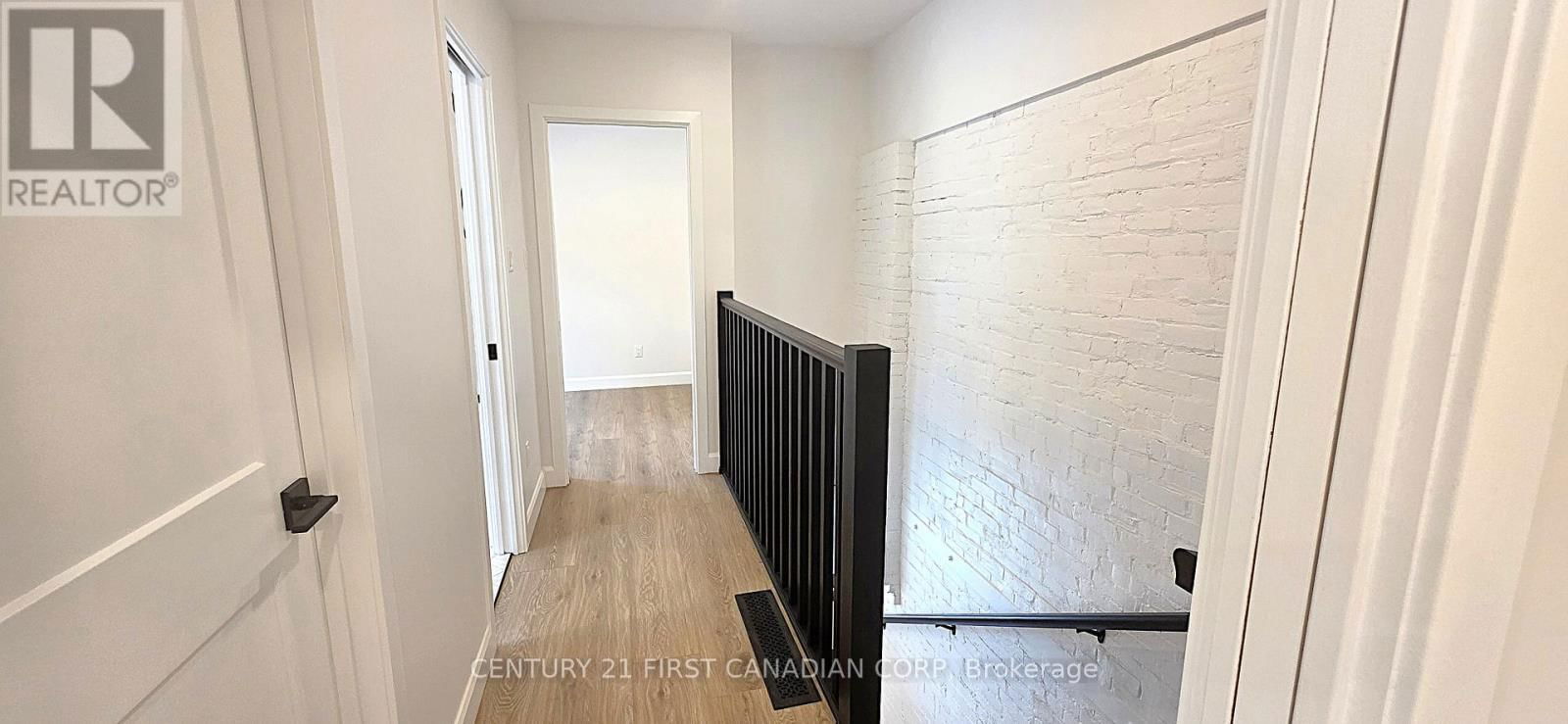 4 - 857 DUNDAS STREET Image 14