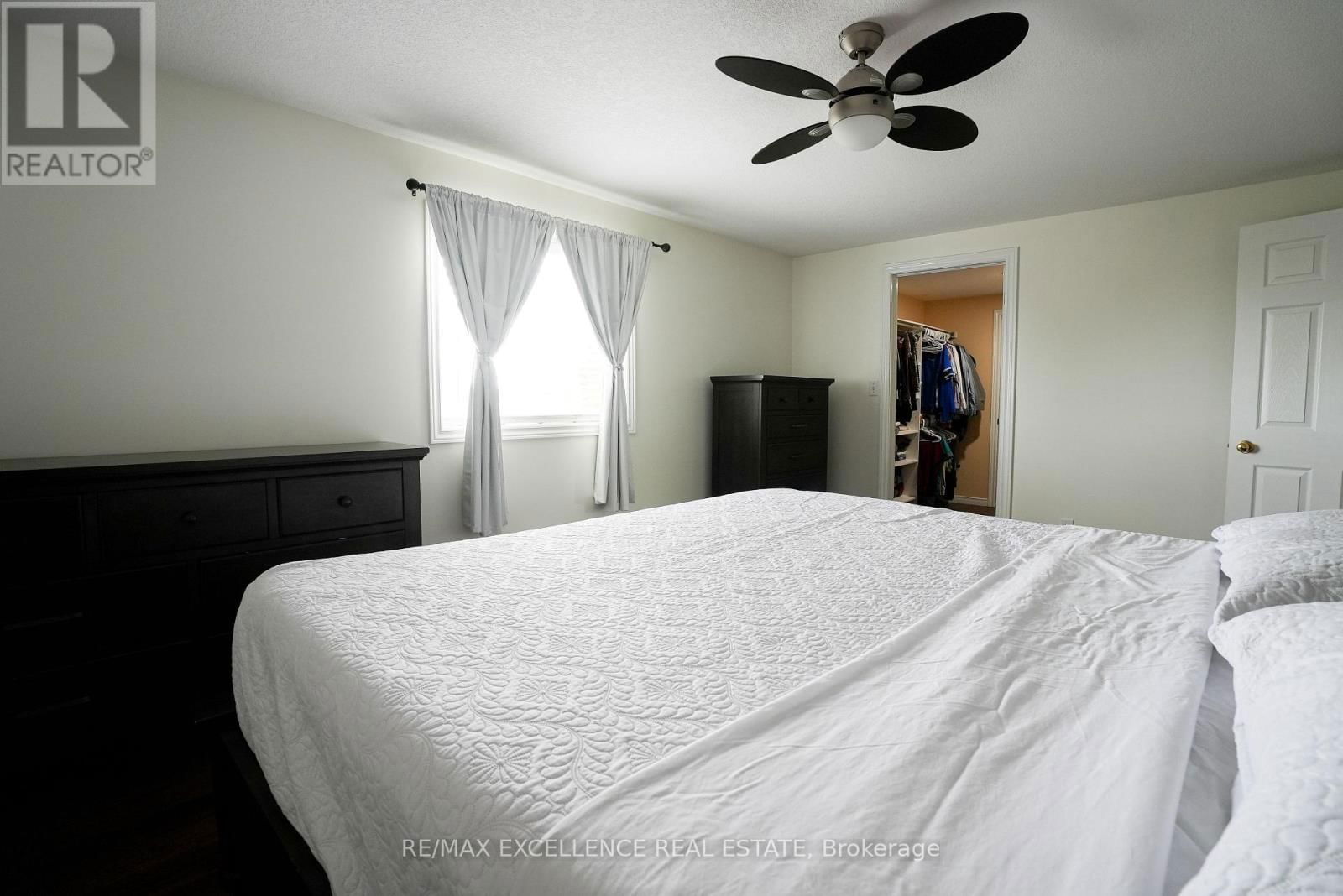 274 WATSON PARKWAY NORTH Image 21