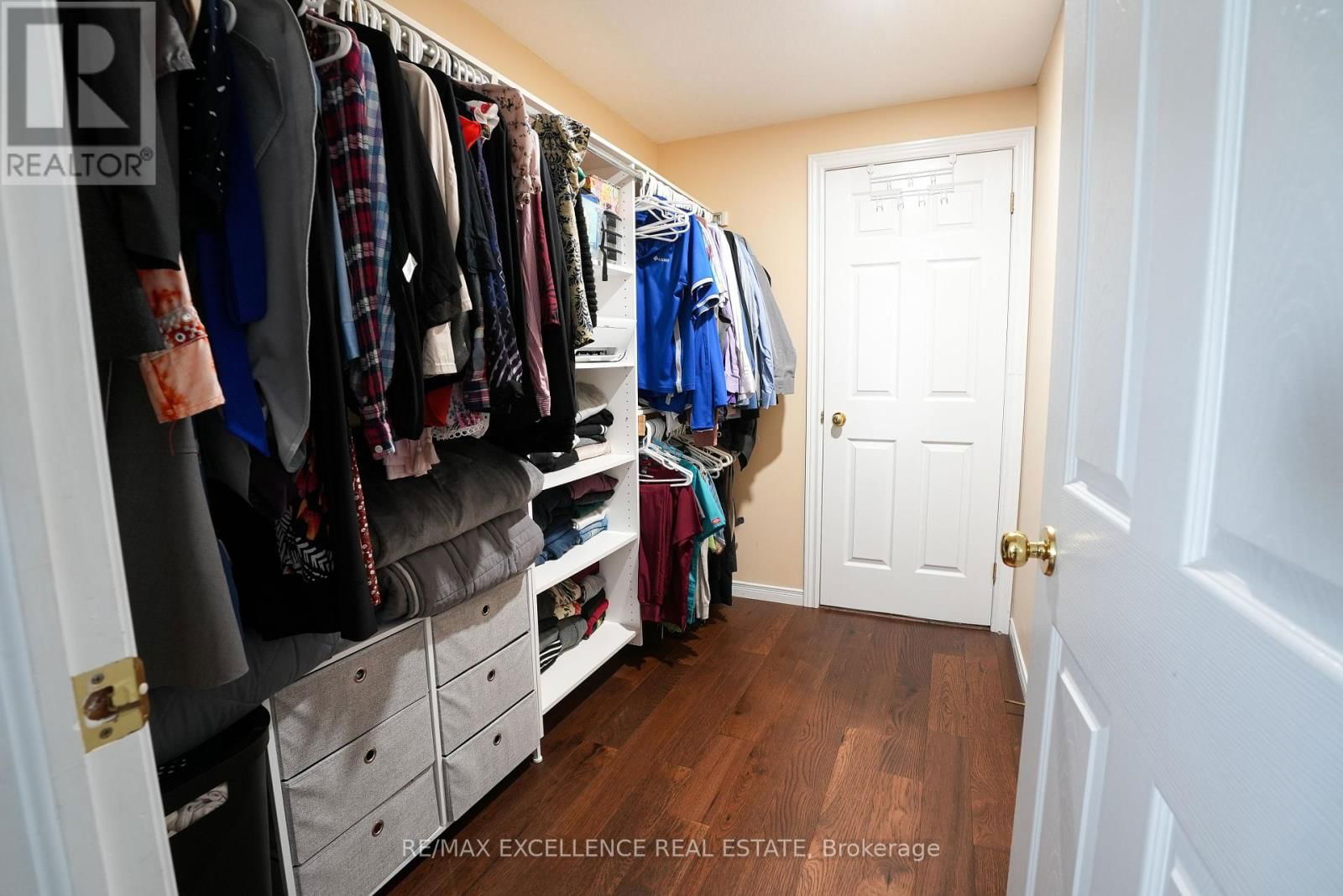 274 WATSON PARKWAY NORTH Image 22