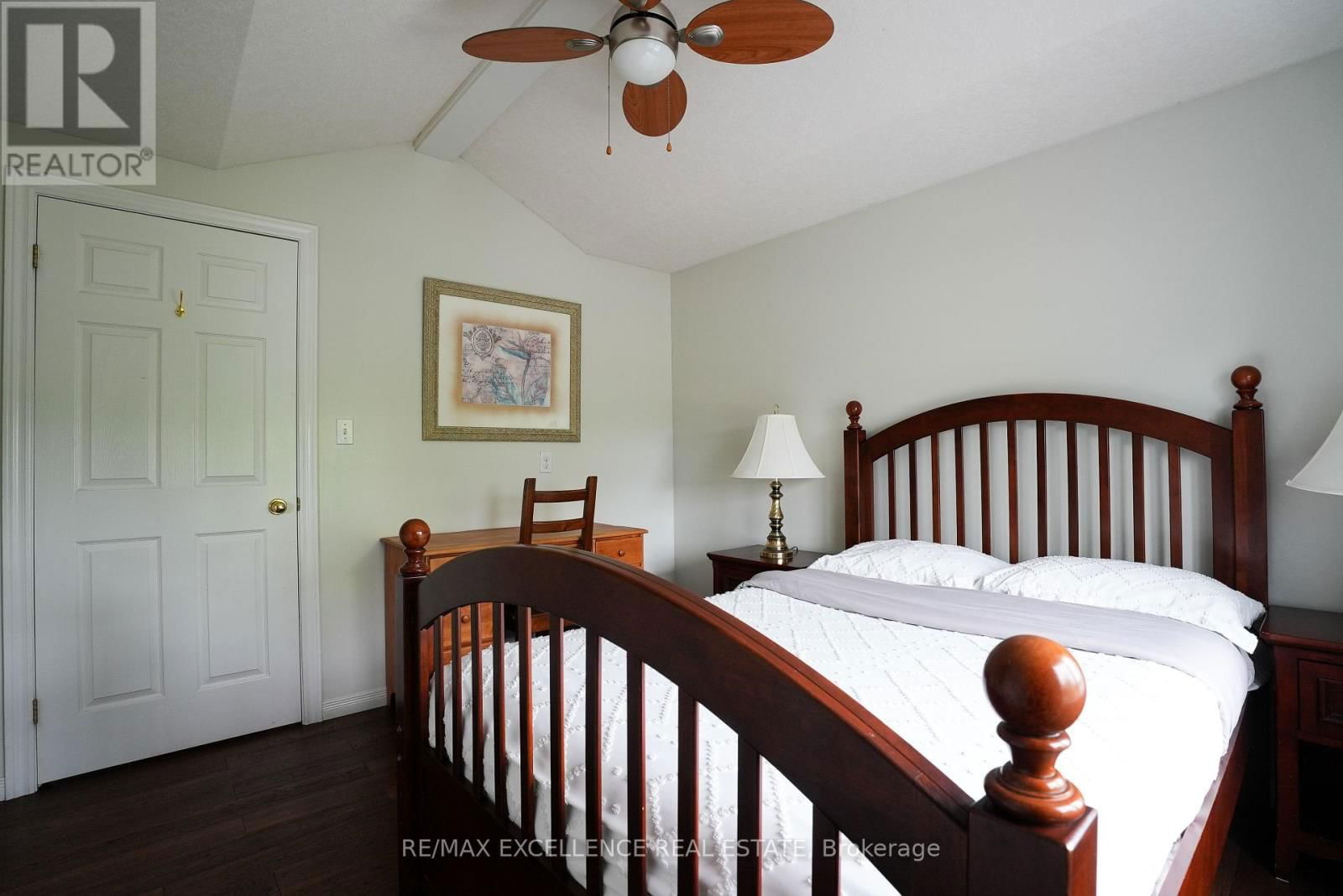 274 WATSON PARKWAY NORTH Image 28