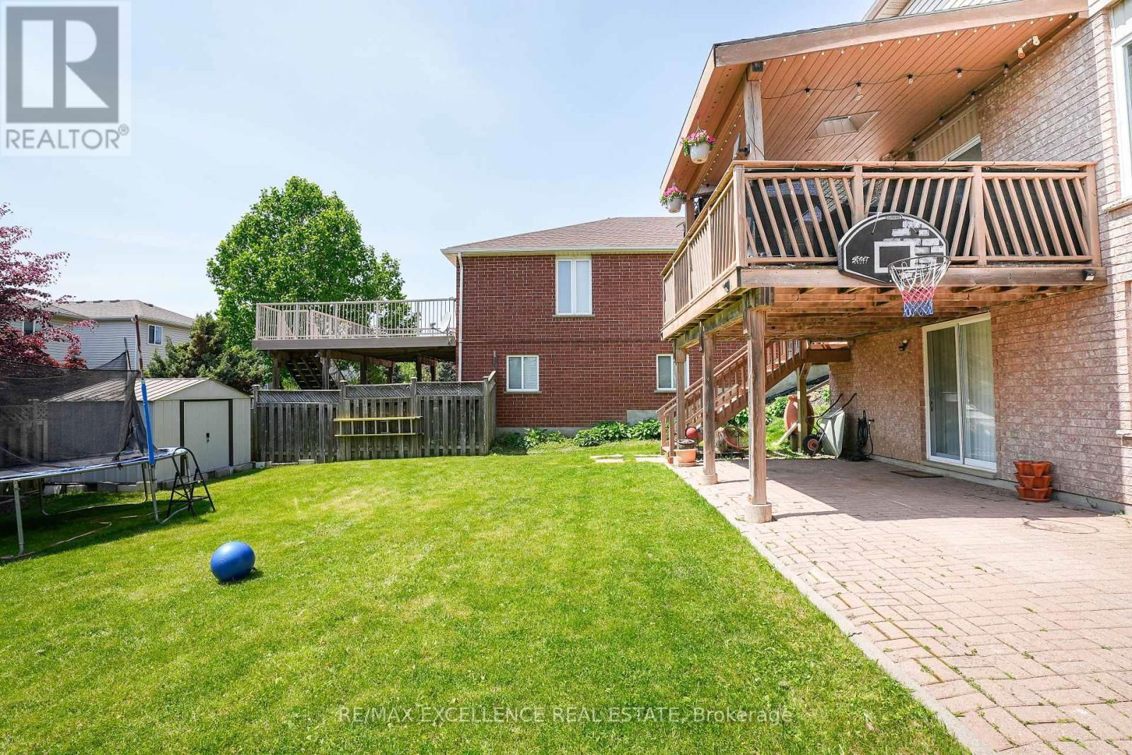 274 WATSON PARKWAY NORTH Image 45
