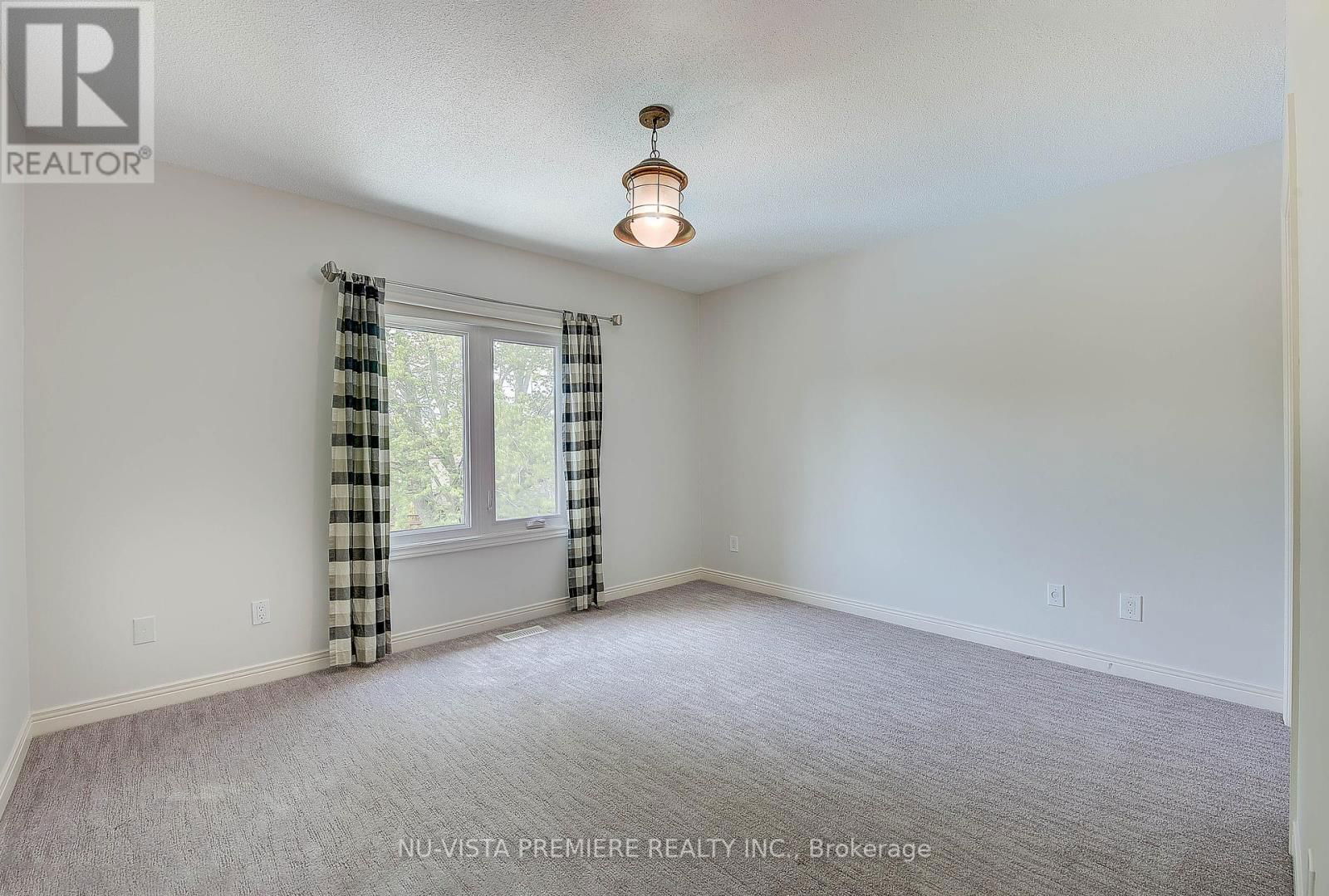 499 ROSECLIFFE TERRACE Image 29