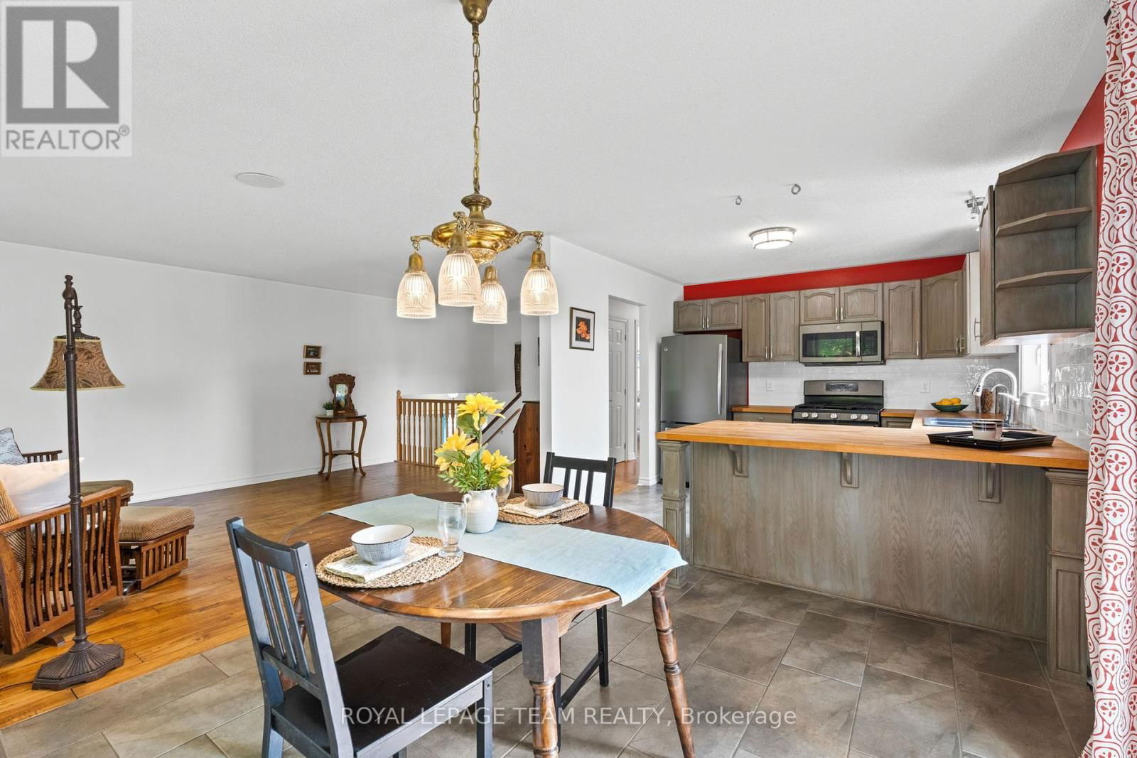 105 CAMPBELL STREET Image 18
