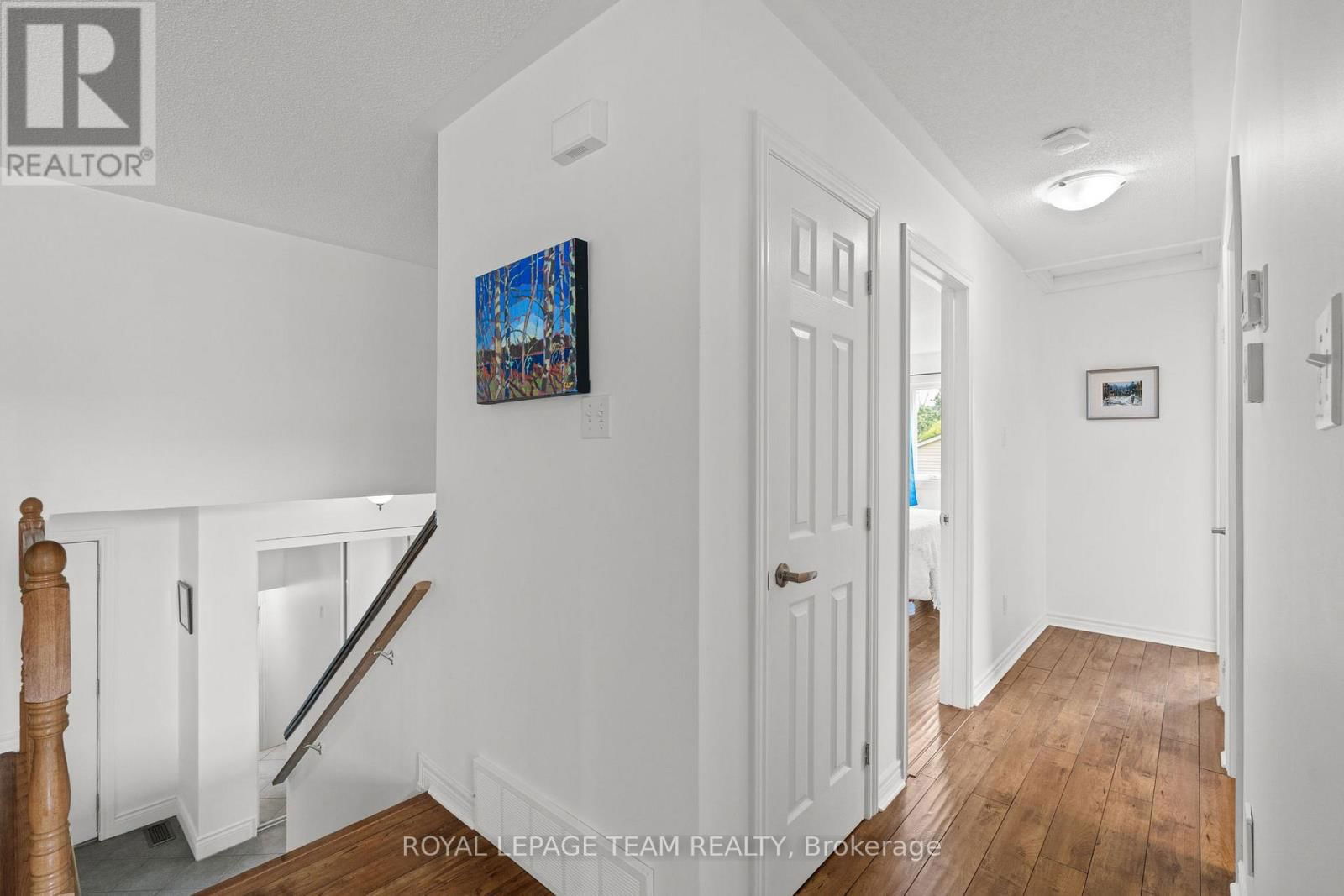 105 CAMPBELL STREET Image 24