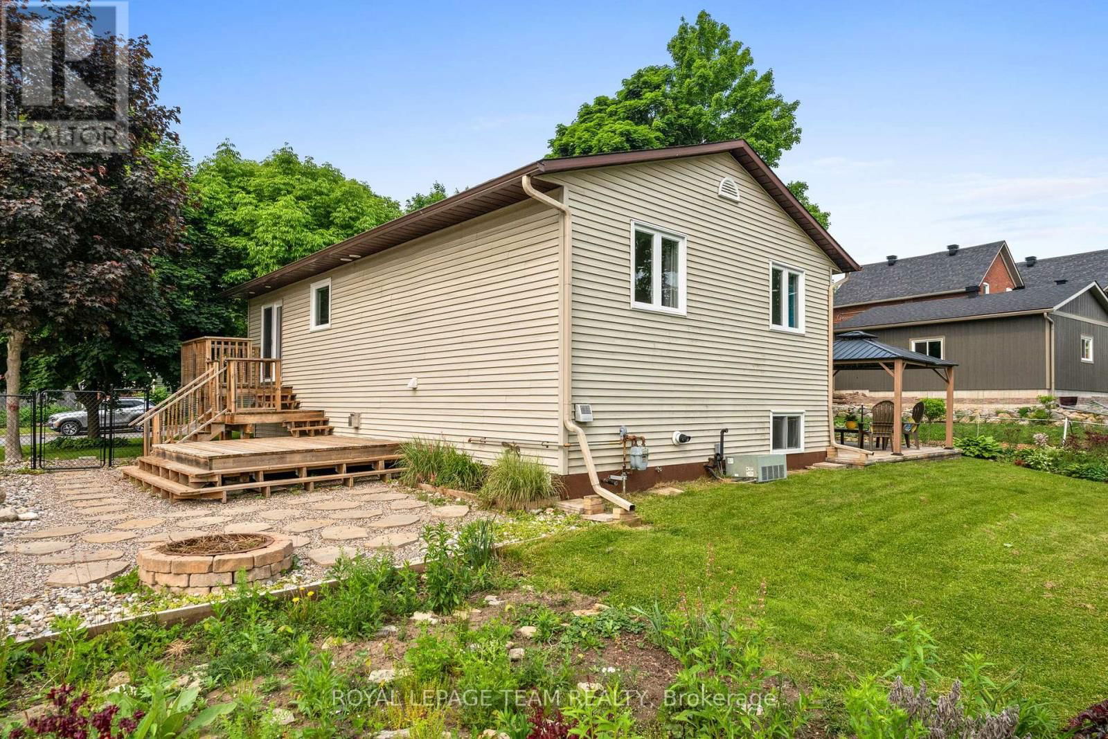 105 CAMPBELL STREET Image 3
