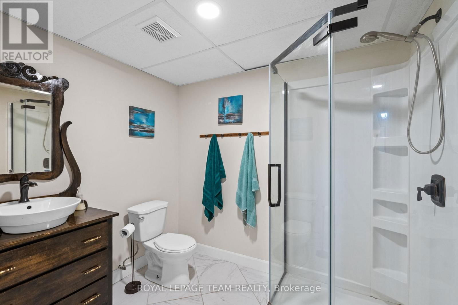 105 CAMPBELL STREET Image 33