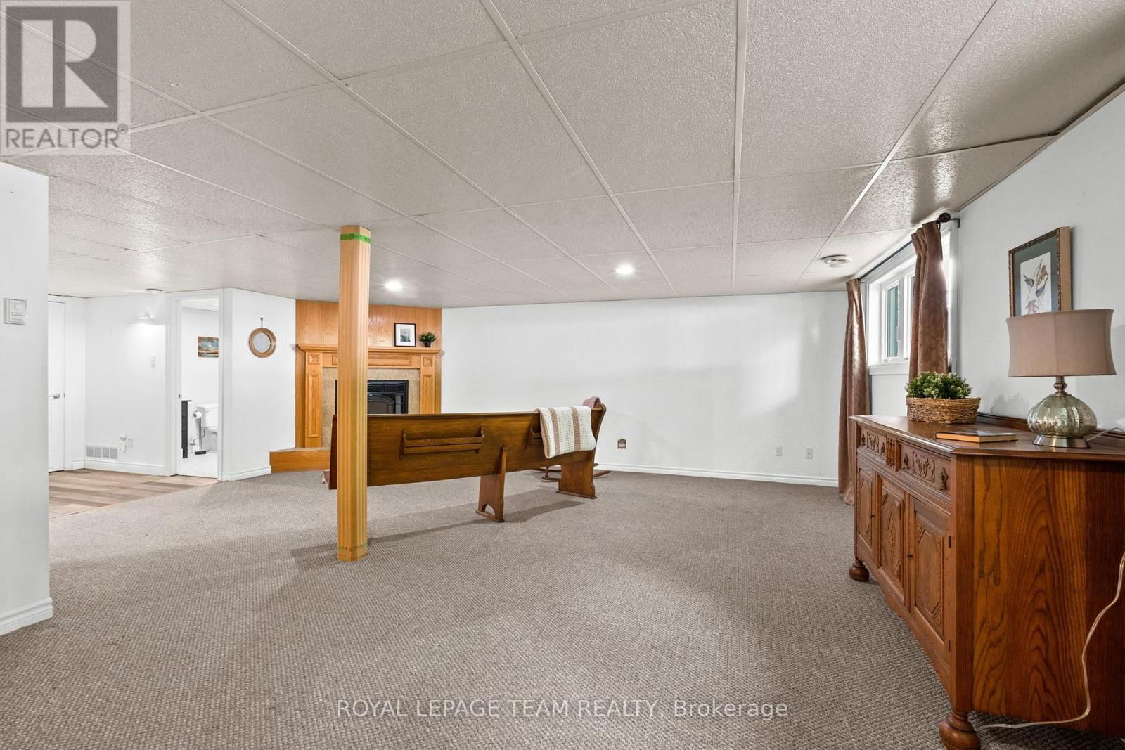 105 CAMPBELL STREET Image 35