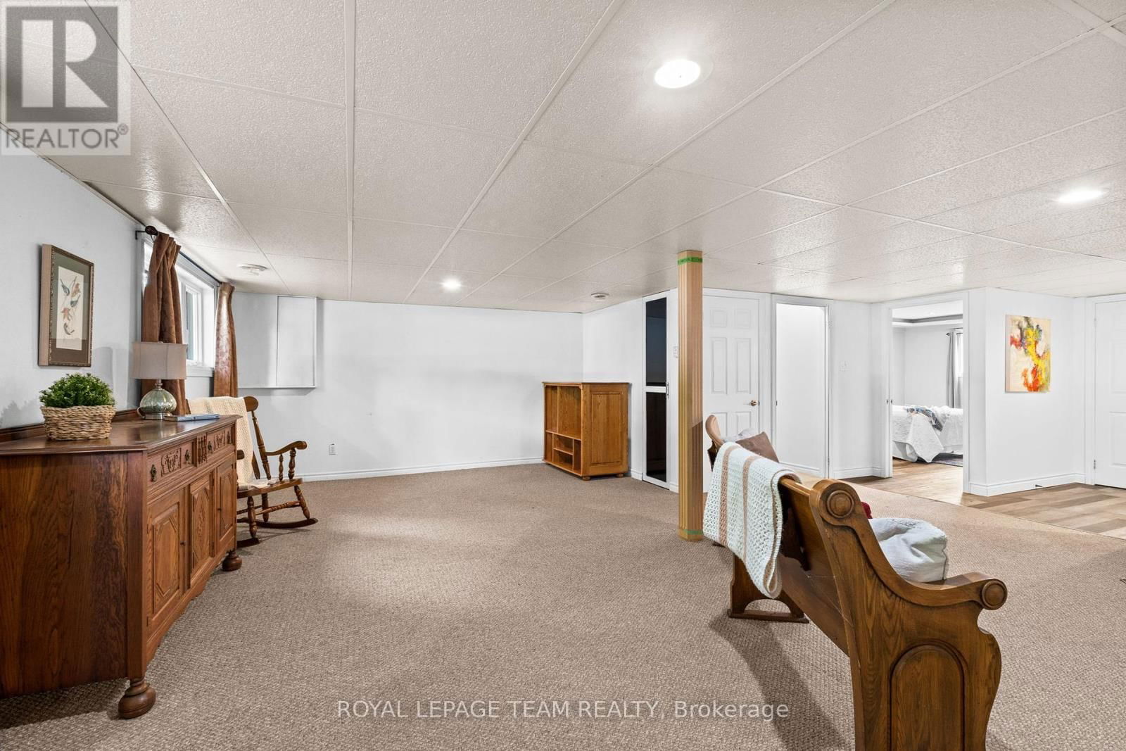 105 CAMPBELL STREET Image 37