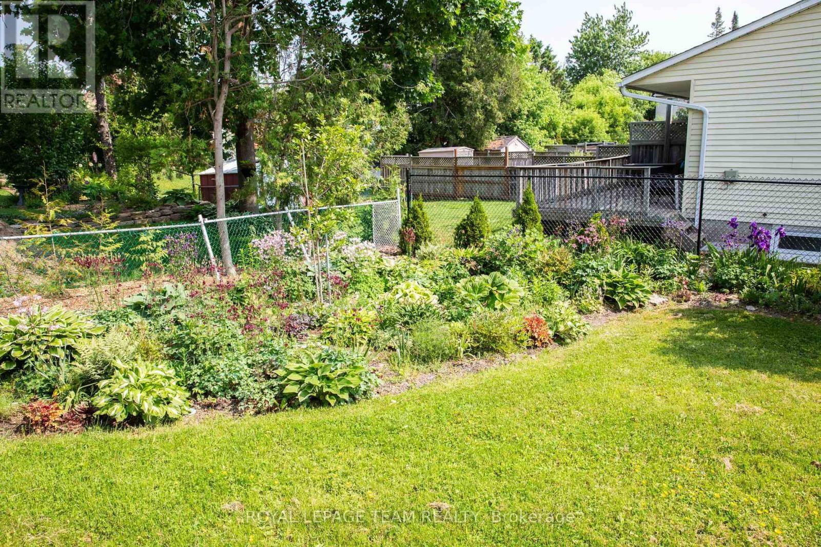 105 CAMPBELL STREET Image 41