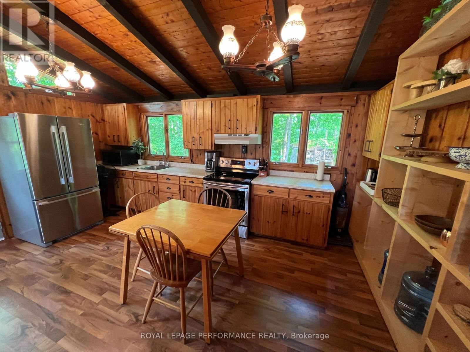 108 RAYCROFT CREEK Image 16