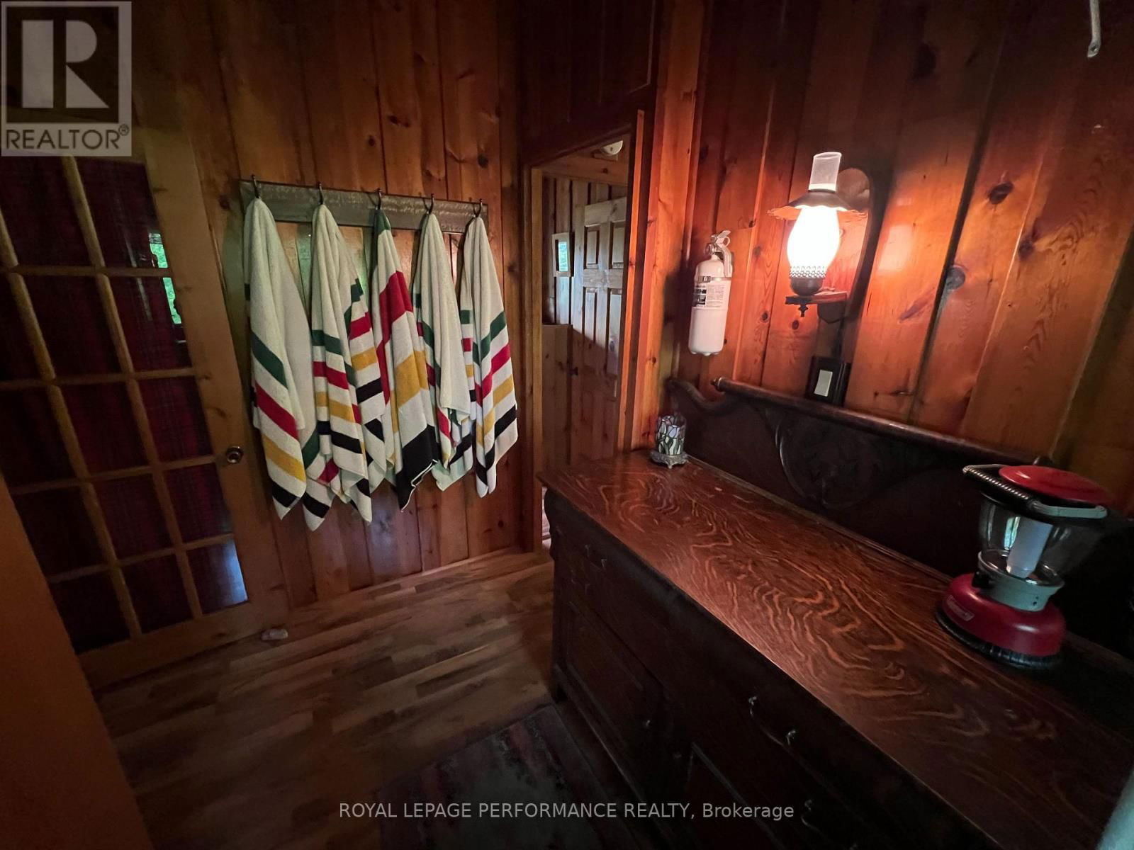 108 RAYCROFT CREEK Image 18