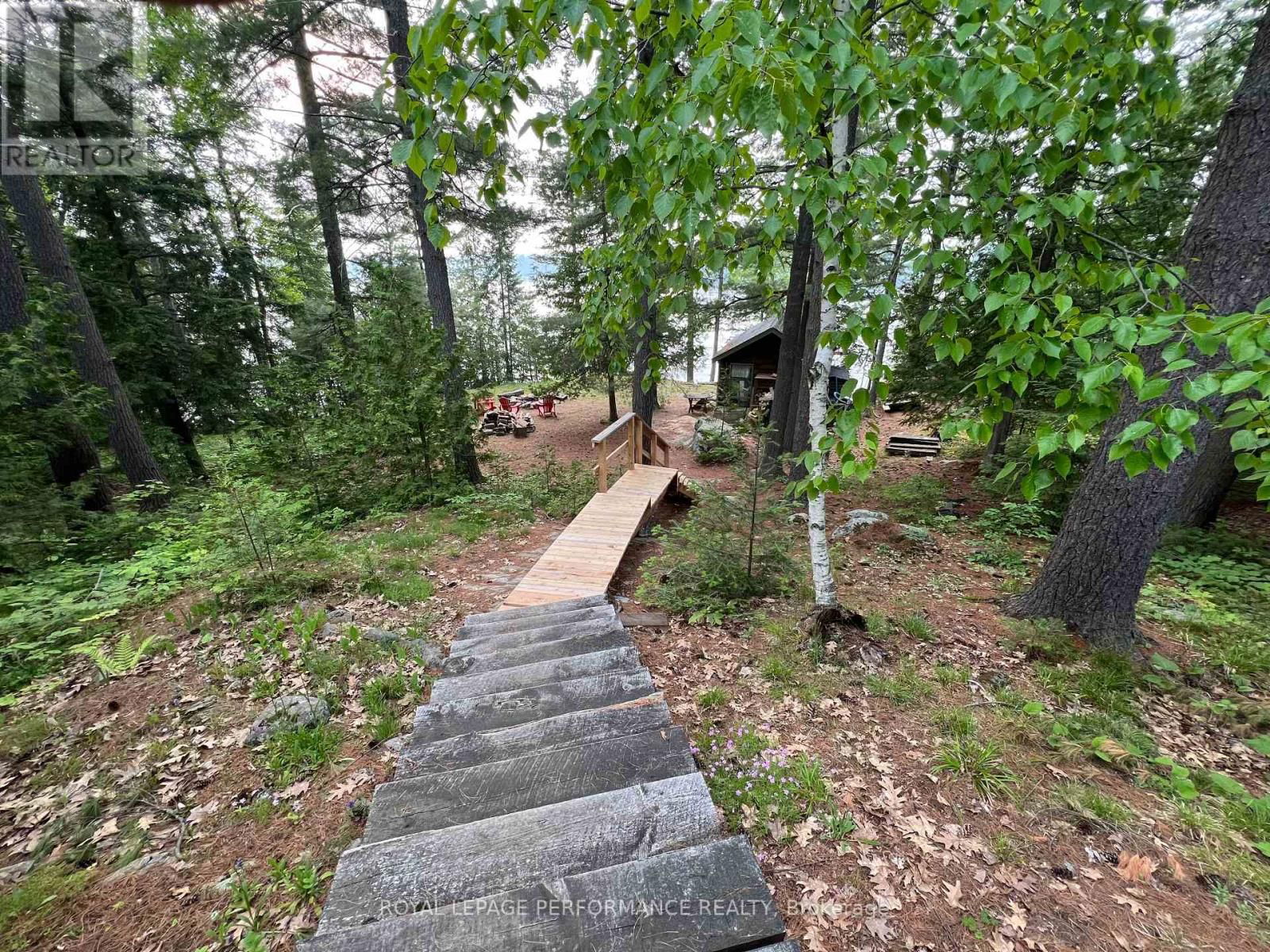 108 RAYCROFT CREEK Image 9
