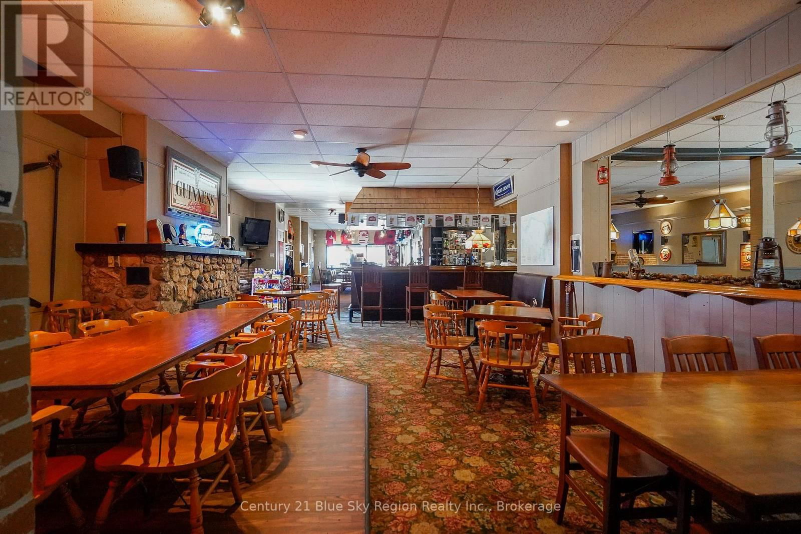 5 MAIN STREET SOUTH Image 16