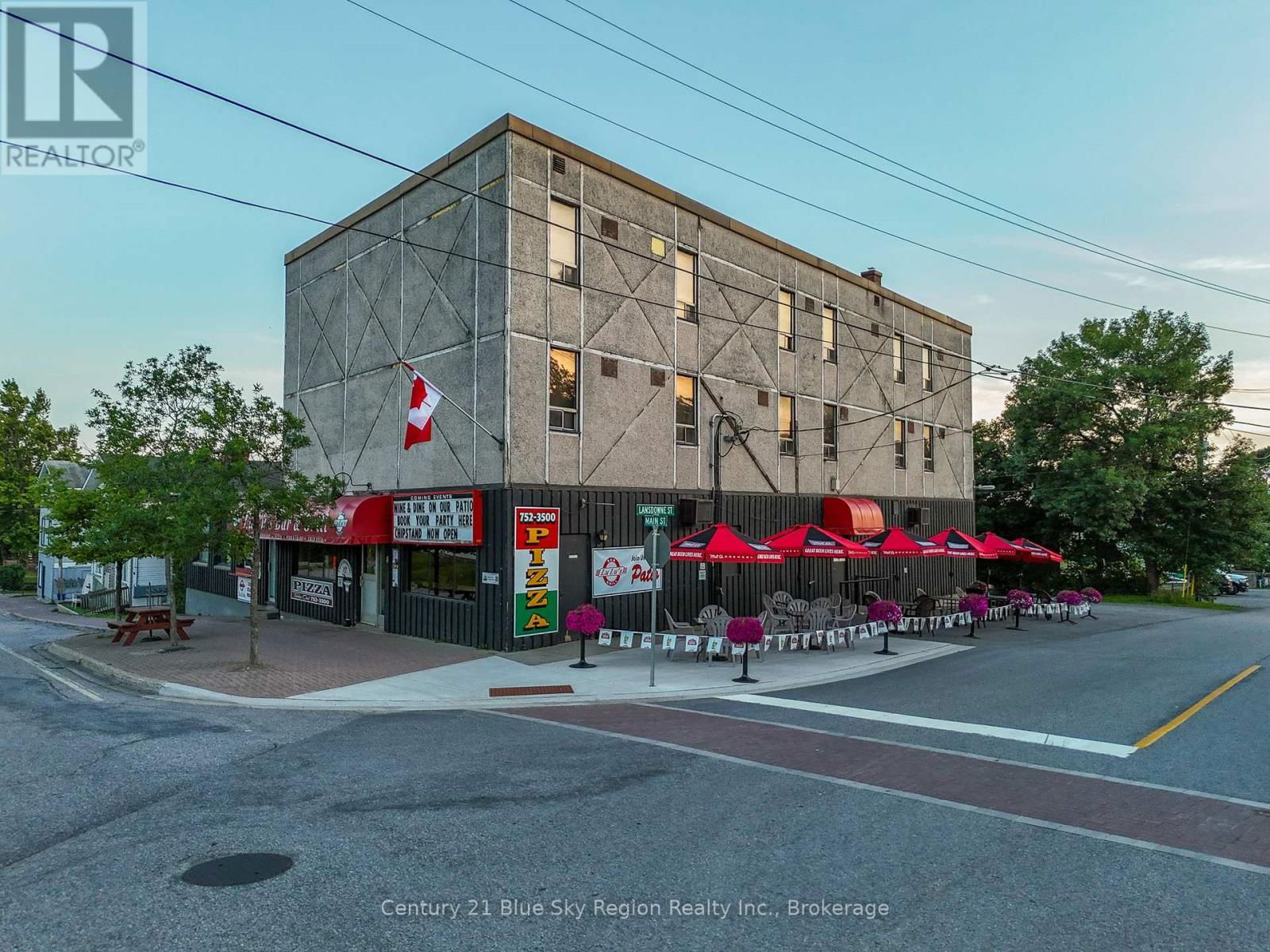 5 MAIN STREET SOUTH Image 7