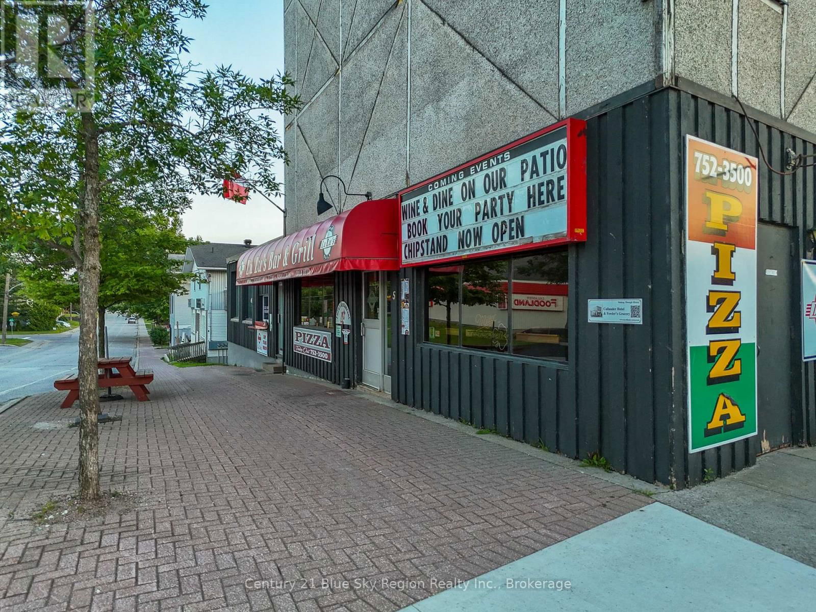 5 MAIN STREET SOUTH Image 8