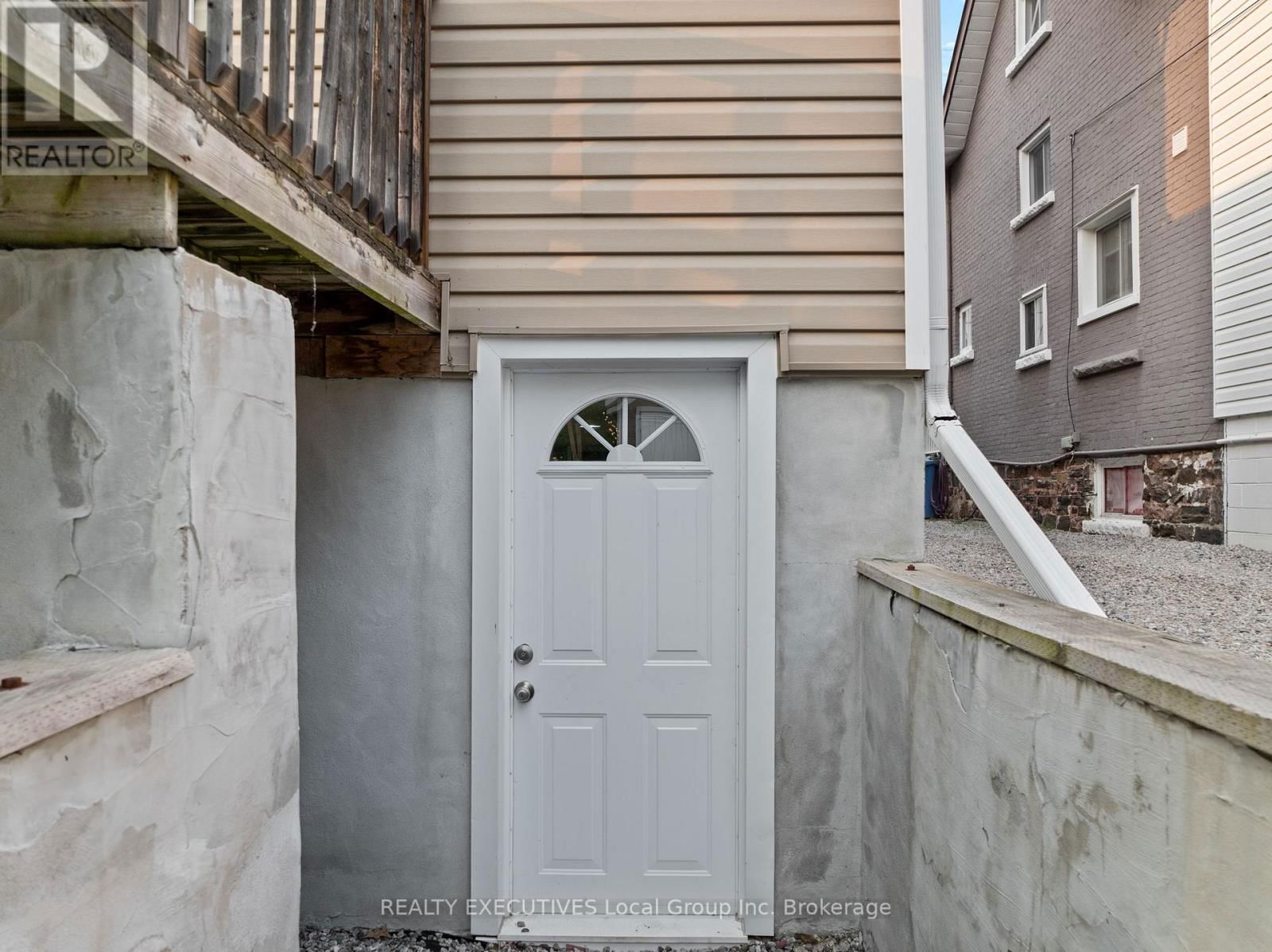 779 COPELAND STREET Image 29