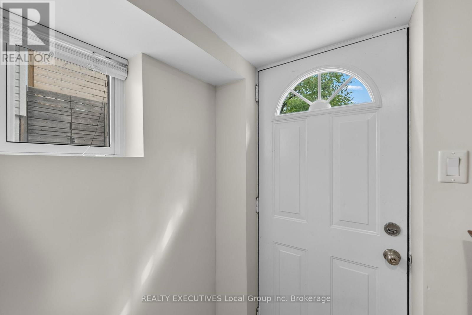 779 COPELAND STREET Image 30
