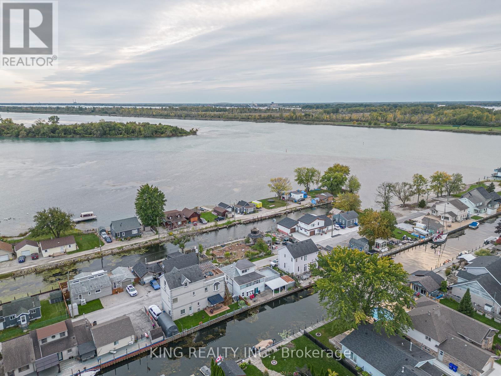 42 WAHNETA AVENUE Image 1