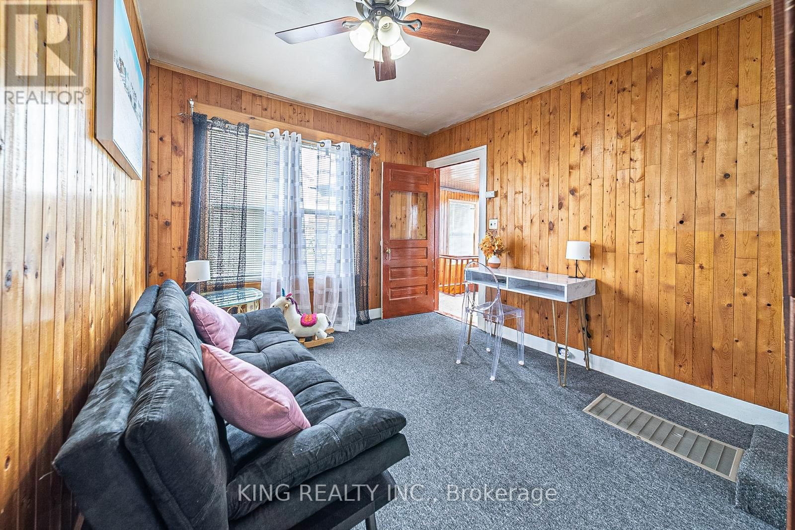 42 WAHNETA AVENUE Image 17