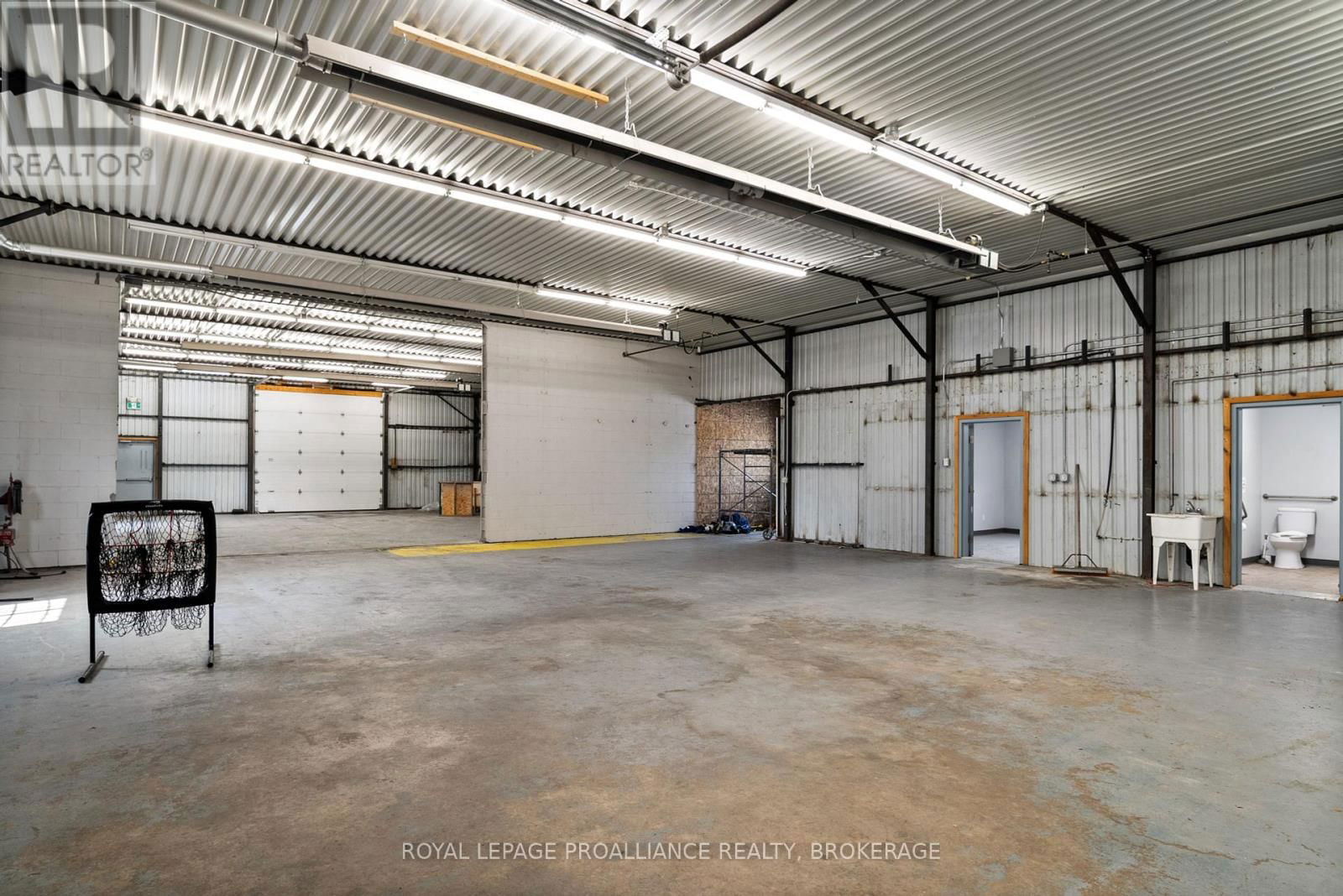 1033 JOHN COUNTER BOULEVARD Image 14