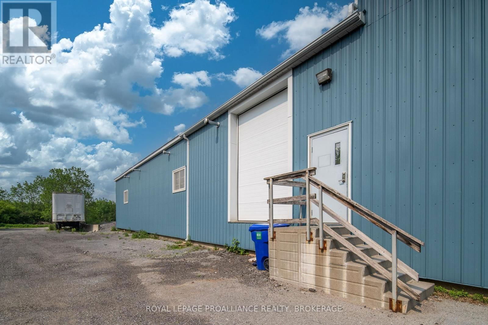 1033 JOHN COUNTER BOULEVARD Image 31