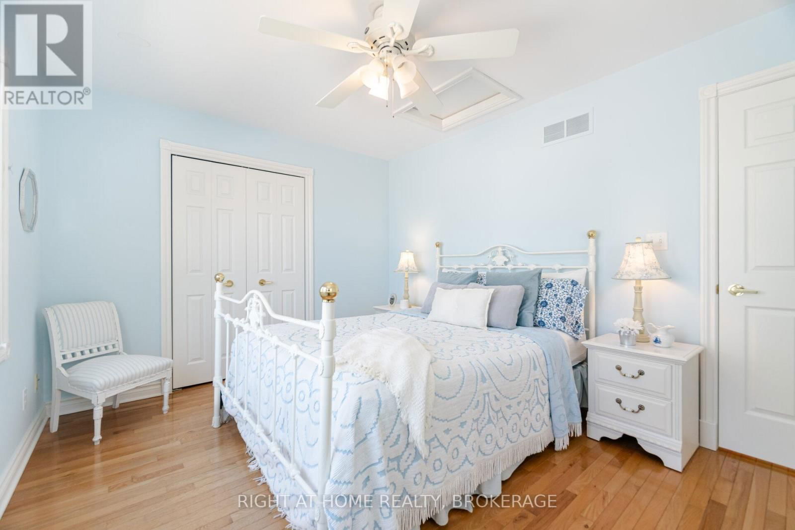 40 PROMENADE WAY Image 27