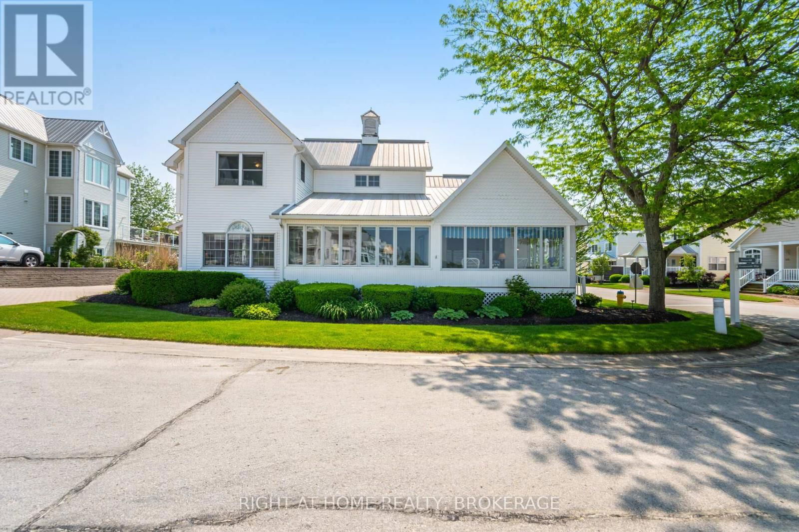 40 PROMENADE WAY Image 3