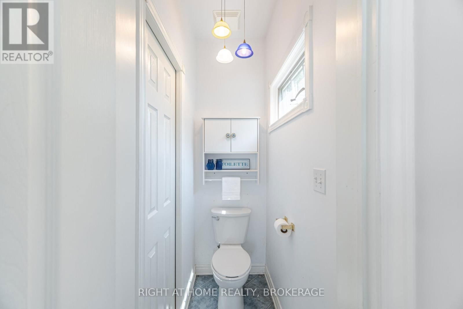 38 PROMENADE WAY Image 11