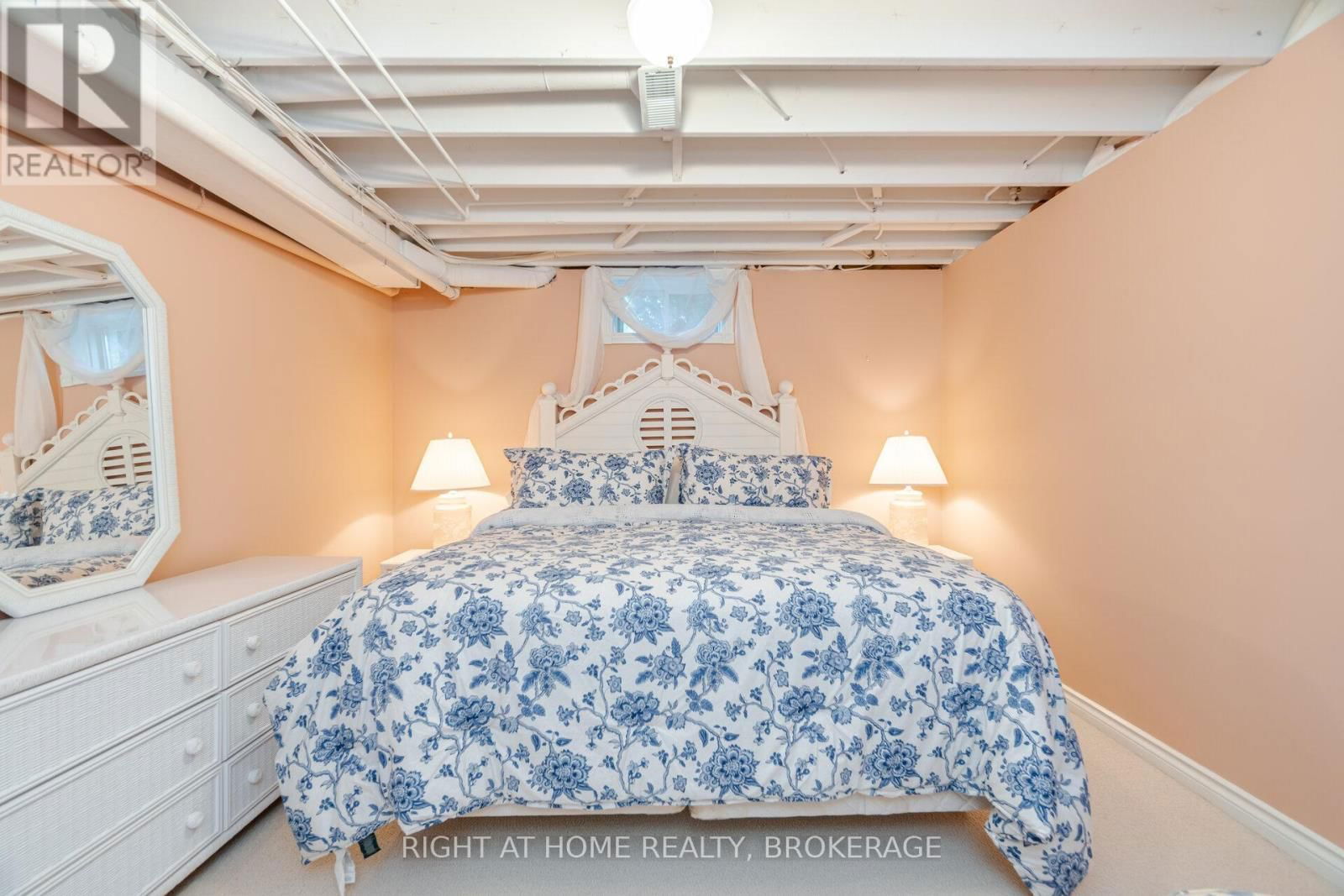 38 PROMENADE WAY Image 40
