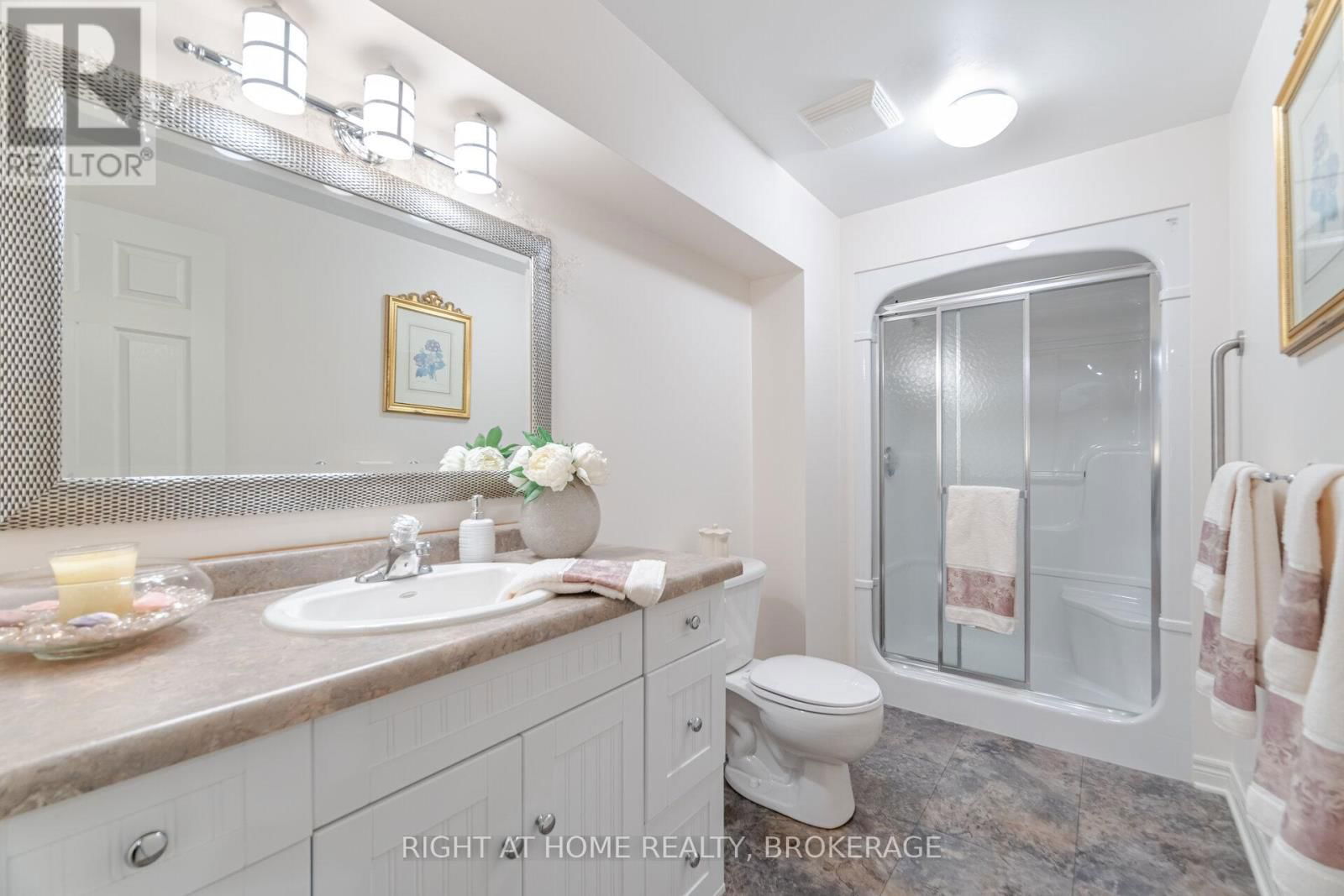 38 PROMENADE WAY Image 42