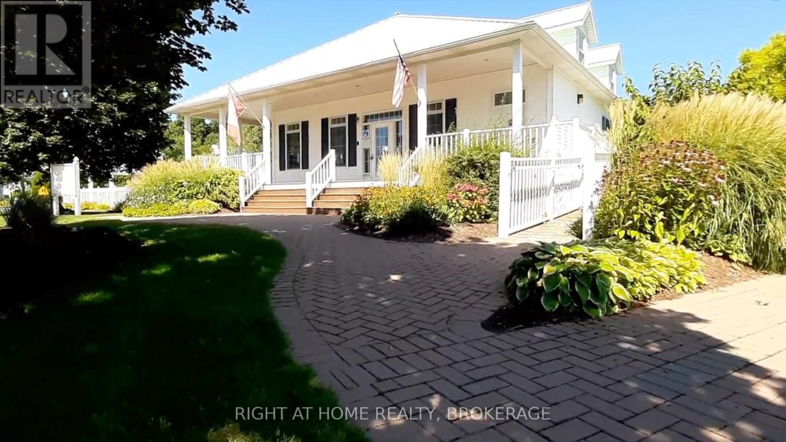 38 PROMENADE WAY Image 46