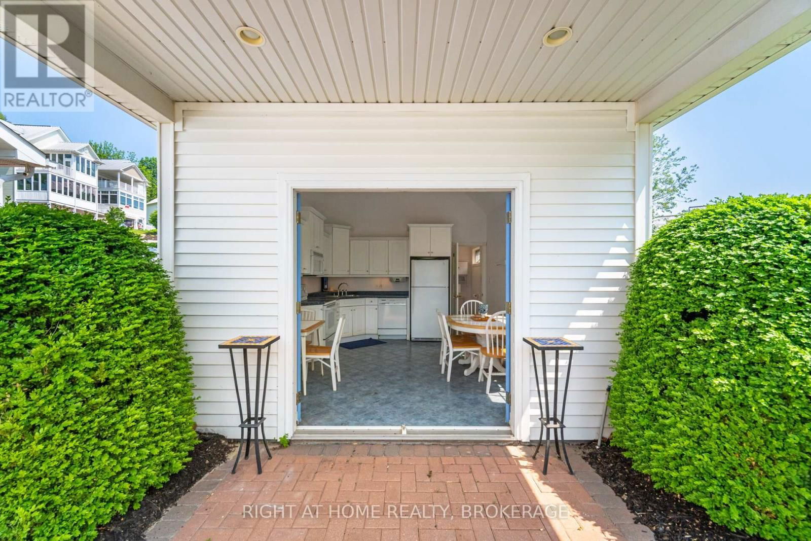 38 PROMENADE WAY Image 6