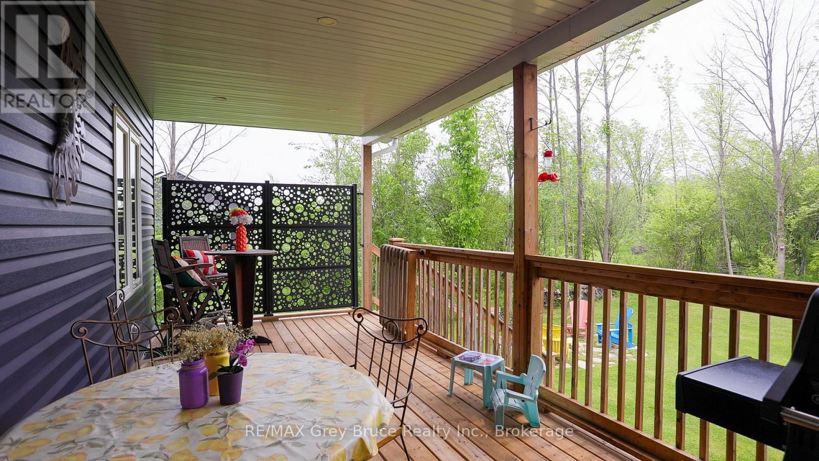 350293 A CORNERS Image 39