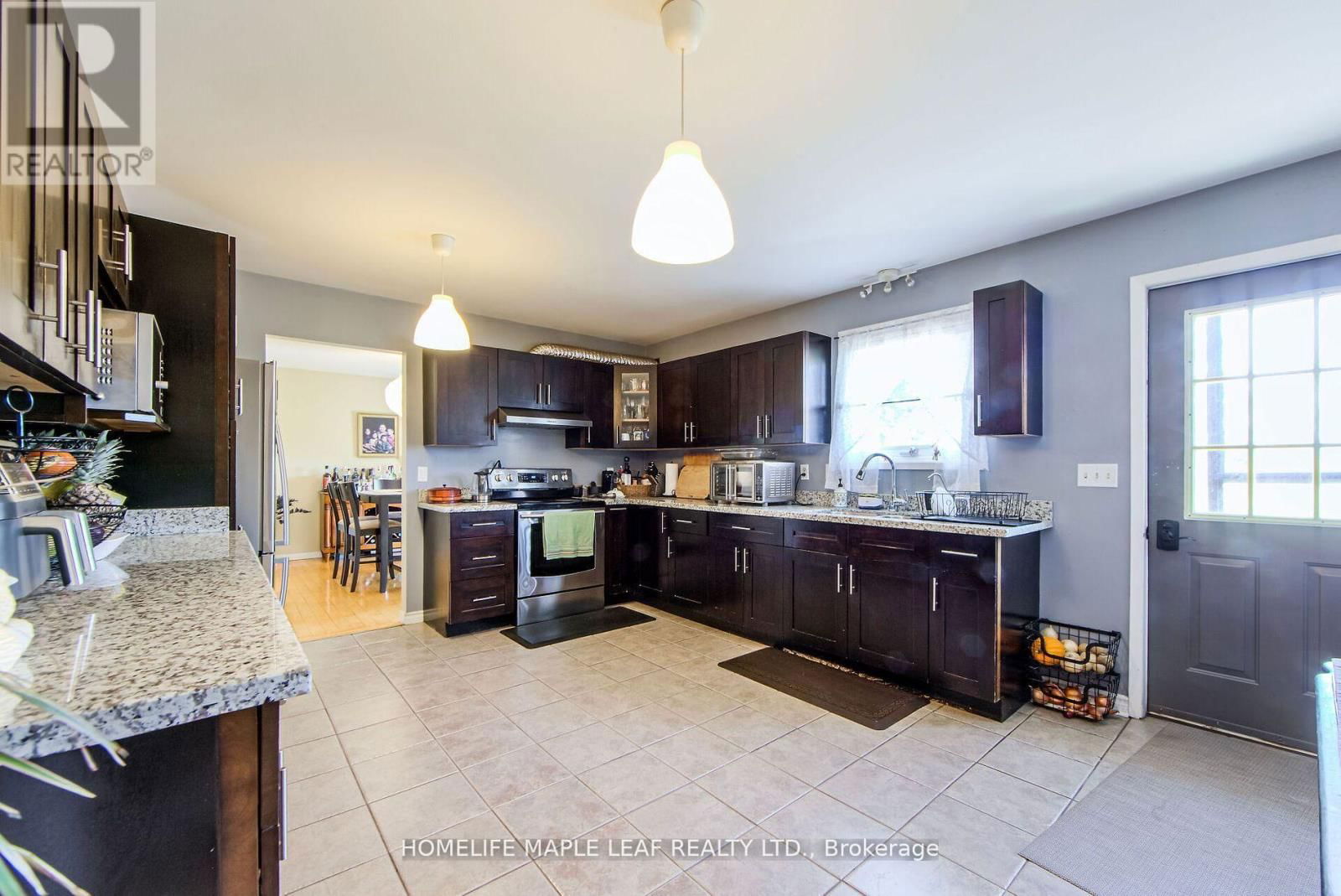 634026 HWY 10 Image 8
