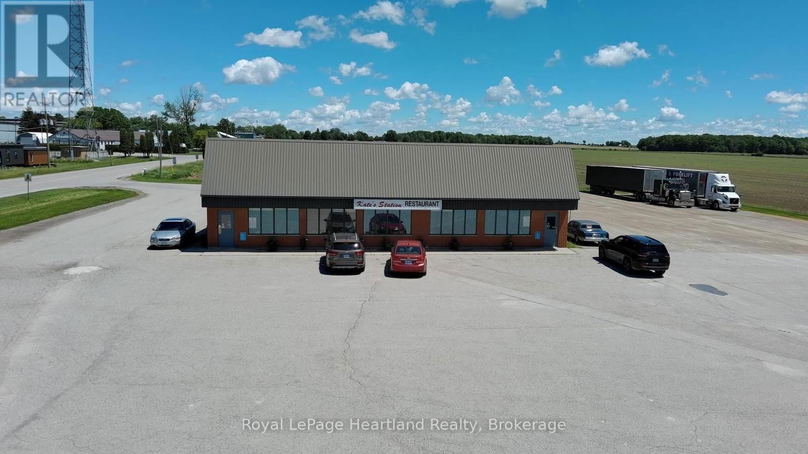 76988 LONDON ROAD SOUTH Image 1