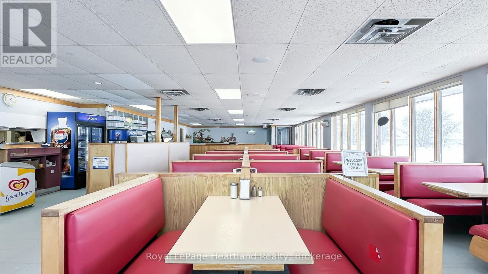 76988 LONDON ROAD SOUTH Image 16