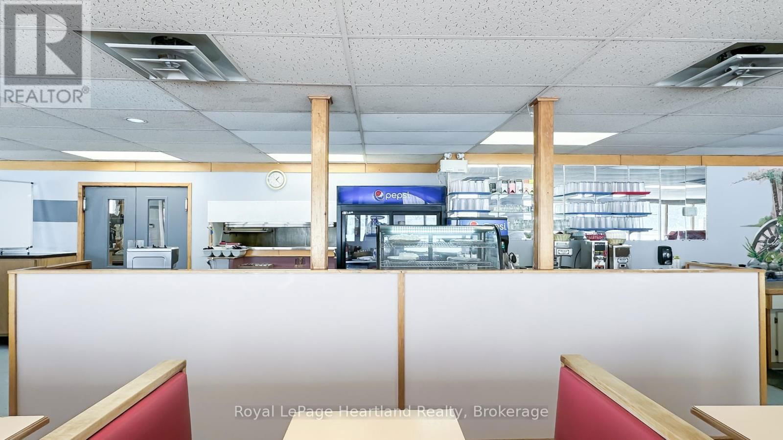 76988 LONDON ROAD SOUTH Image 18