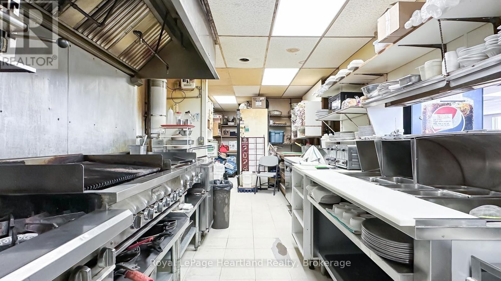 76988 LONDON ROAD SOUTH Image 7