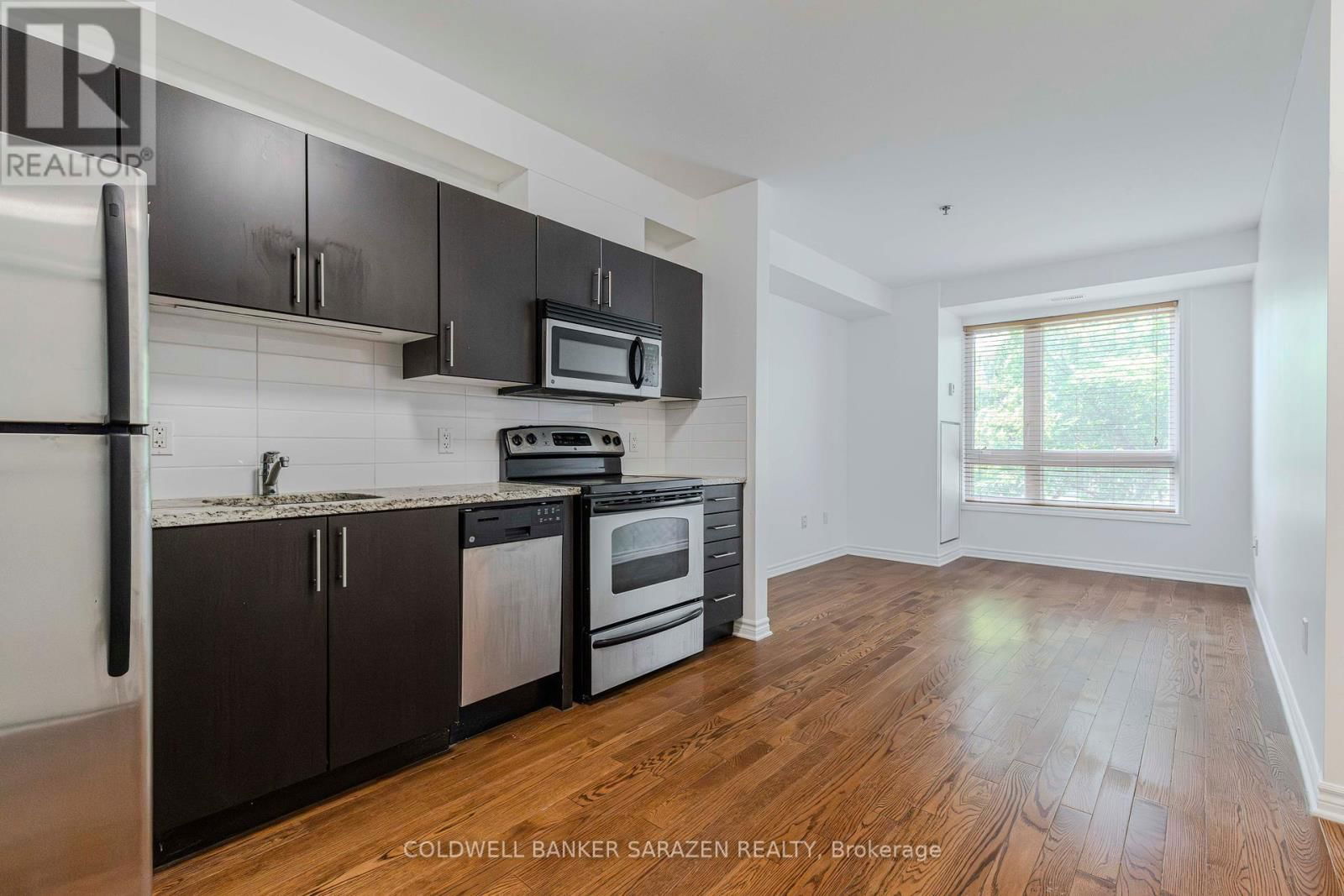 218 - 429 KENT STREET Image 13