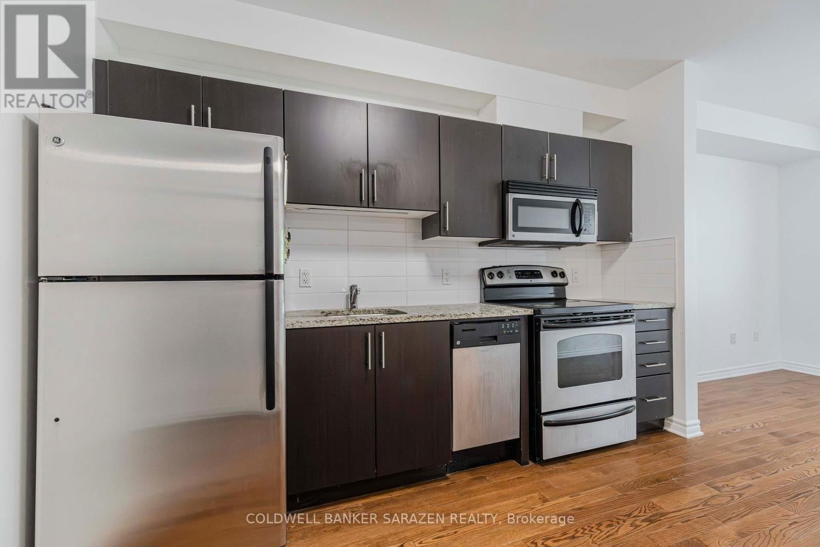 218 - 429 KENT STREET Image 14