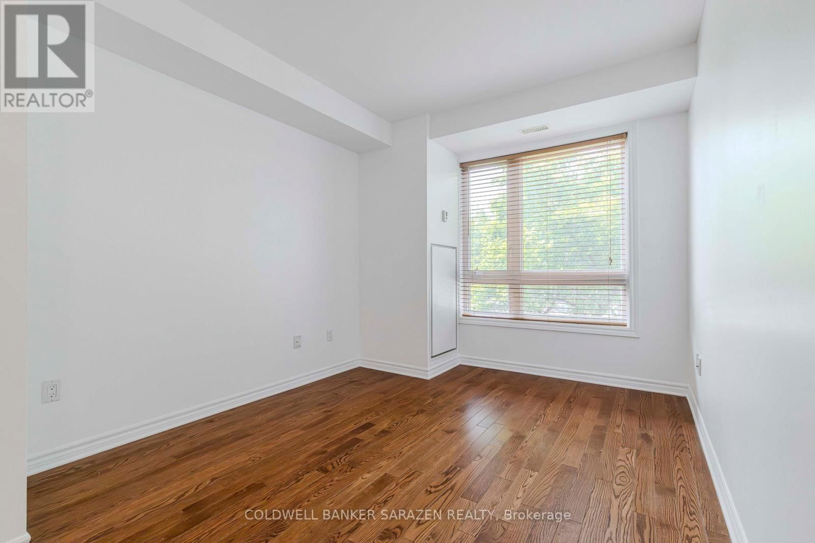 218 - 429 KENT STREET Image 18