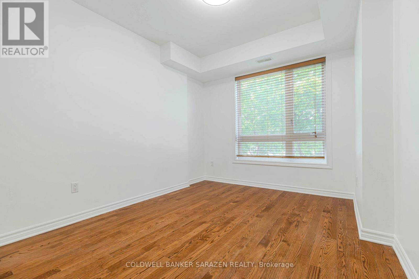 218 - 429 KENT STREET Image 27