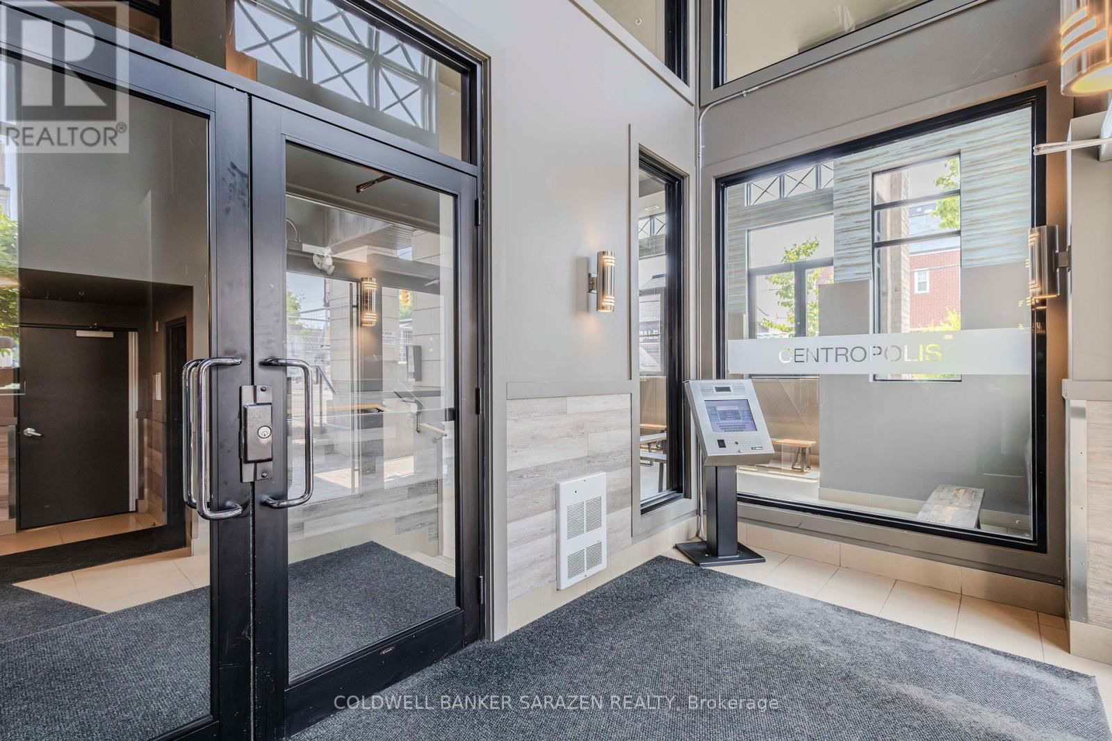 218 - 429 KENT STREET Image 5