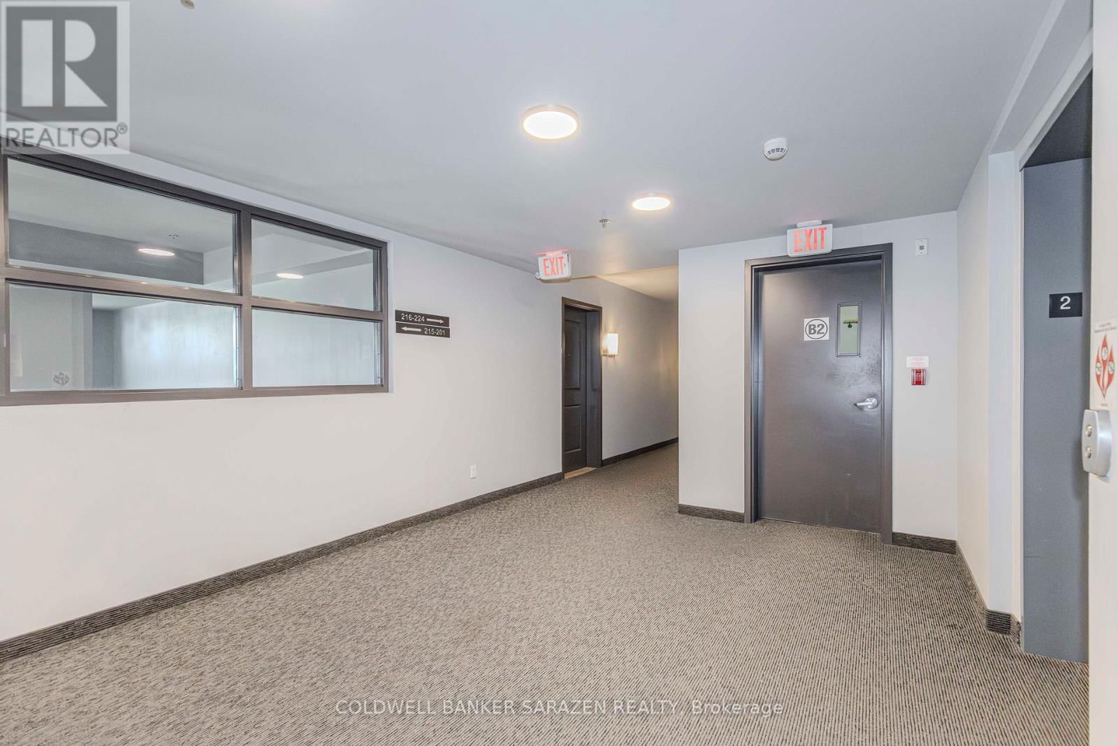 218 - 429 KENT STREET Image 9