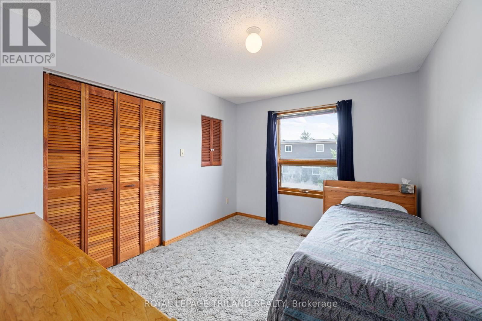 116 CHARLES STREET WEST Image 17