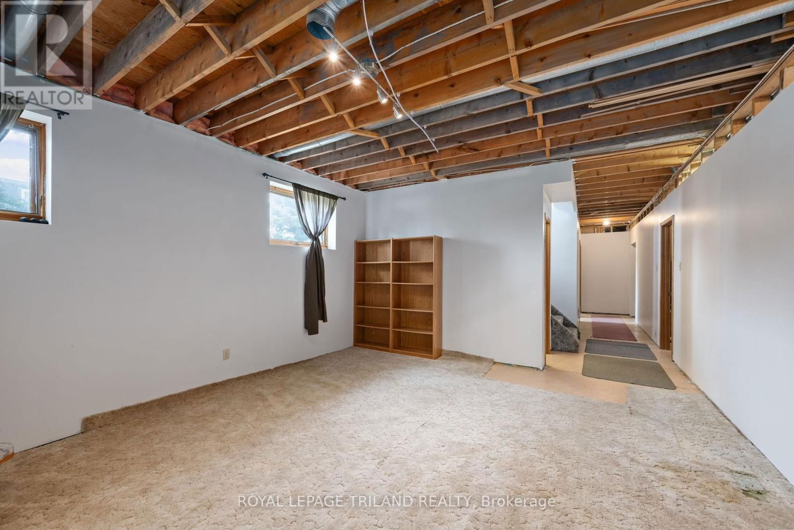 116 CHARLES STREET WEST Image 21