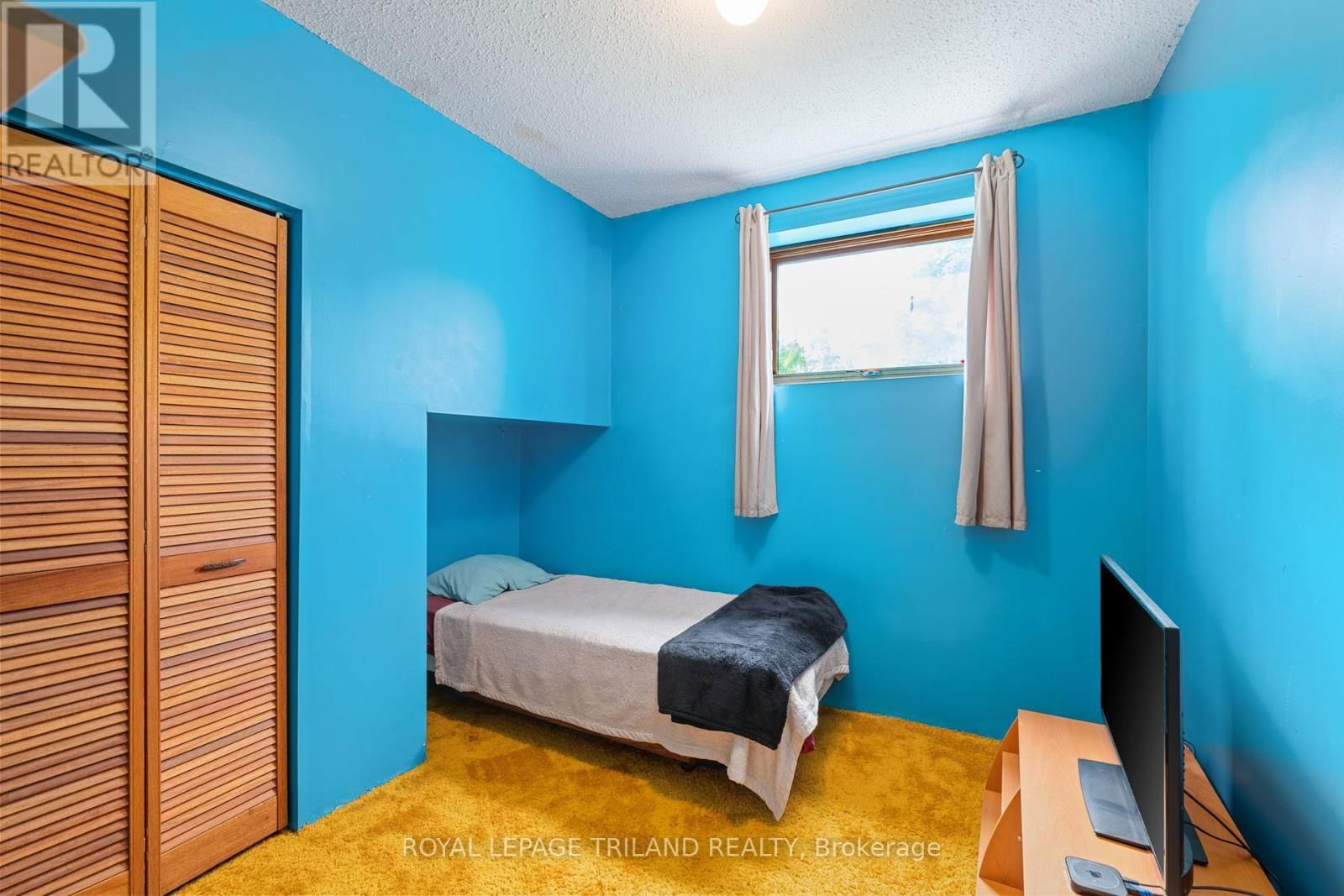 116 CHARLES STREET WEST Image 22